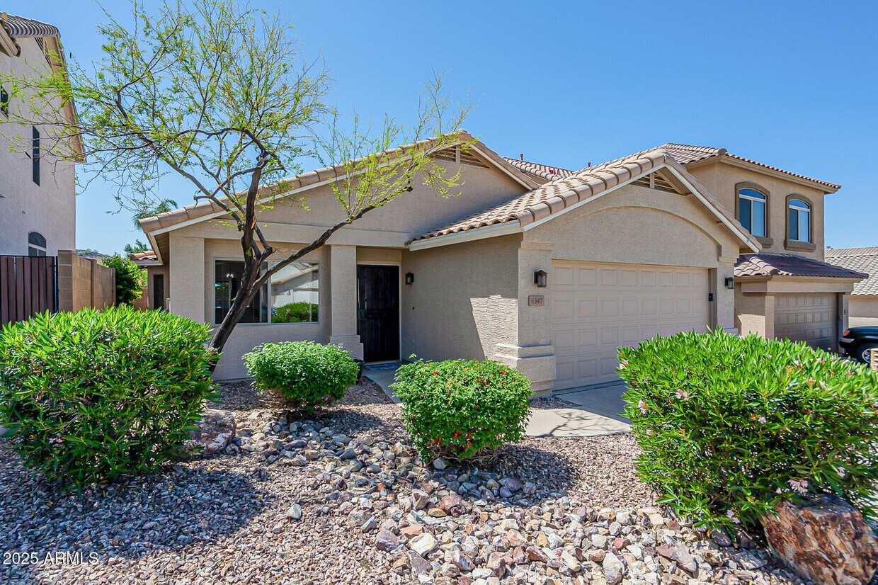 Foto principal - 6347 W Saddlehorn Rd