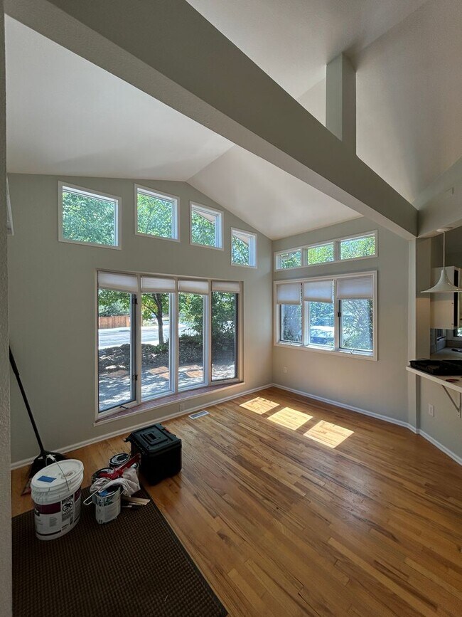 Building Photo - 2 Bedroom Home in Boulder Available 9/1!