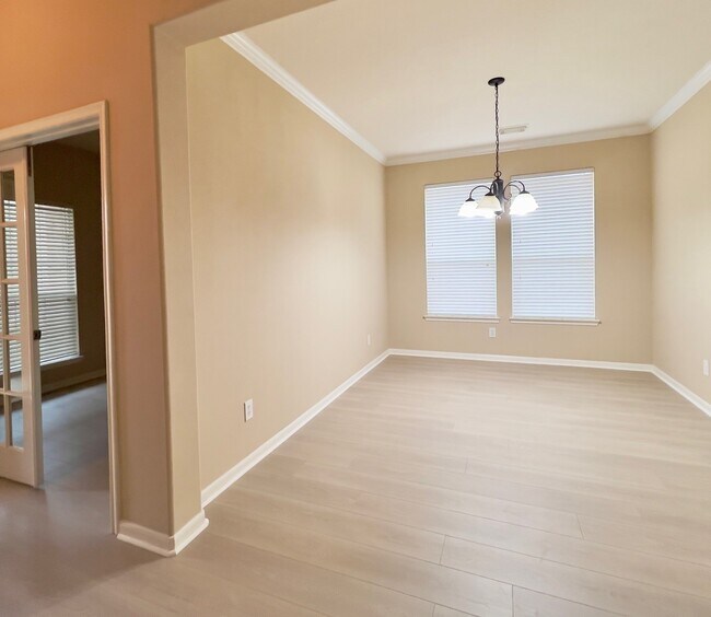 Foto del edificio - 719 Pickett Hill Ln