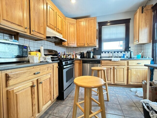 Building Photo - 43 Imrie Rd