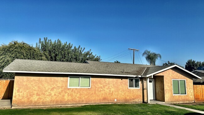 Foto del edificio - 839 W Sweet Ave