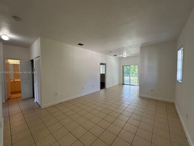 Foto del edificio - 2641 NE 4th St