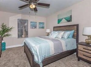 Building Photo - 420 Garland Dr