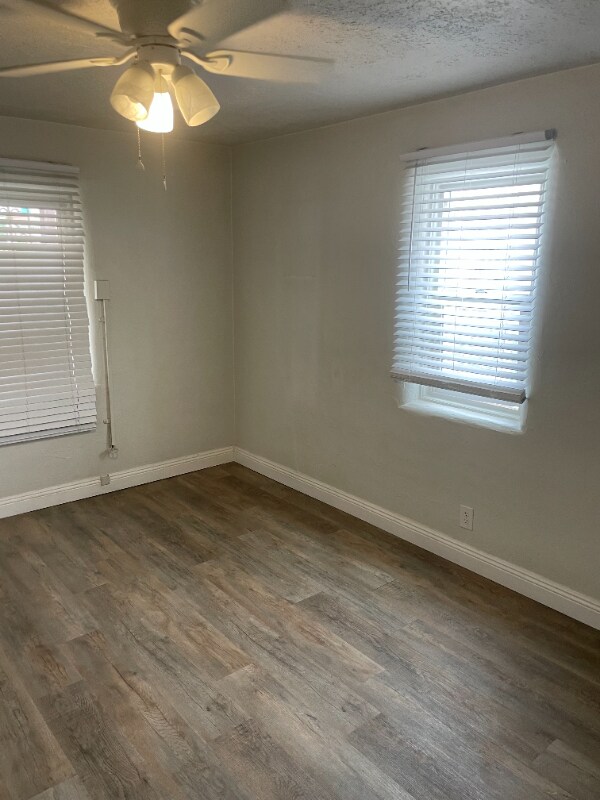Foto del edificio - 1421 Sawmill Rd NW