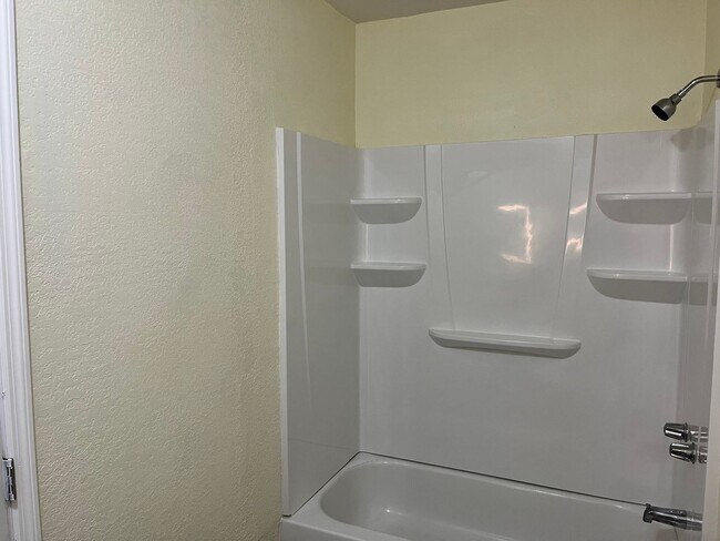 Foto del edificio - 701 Tropic St