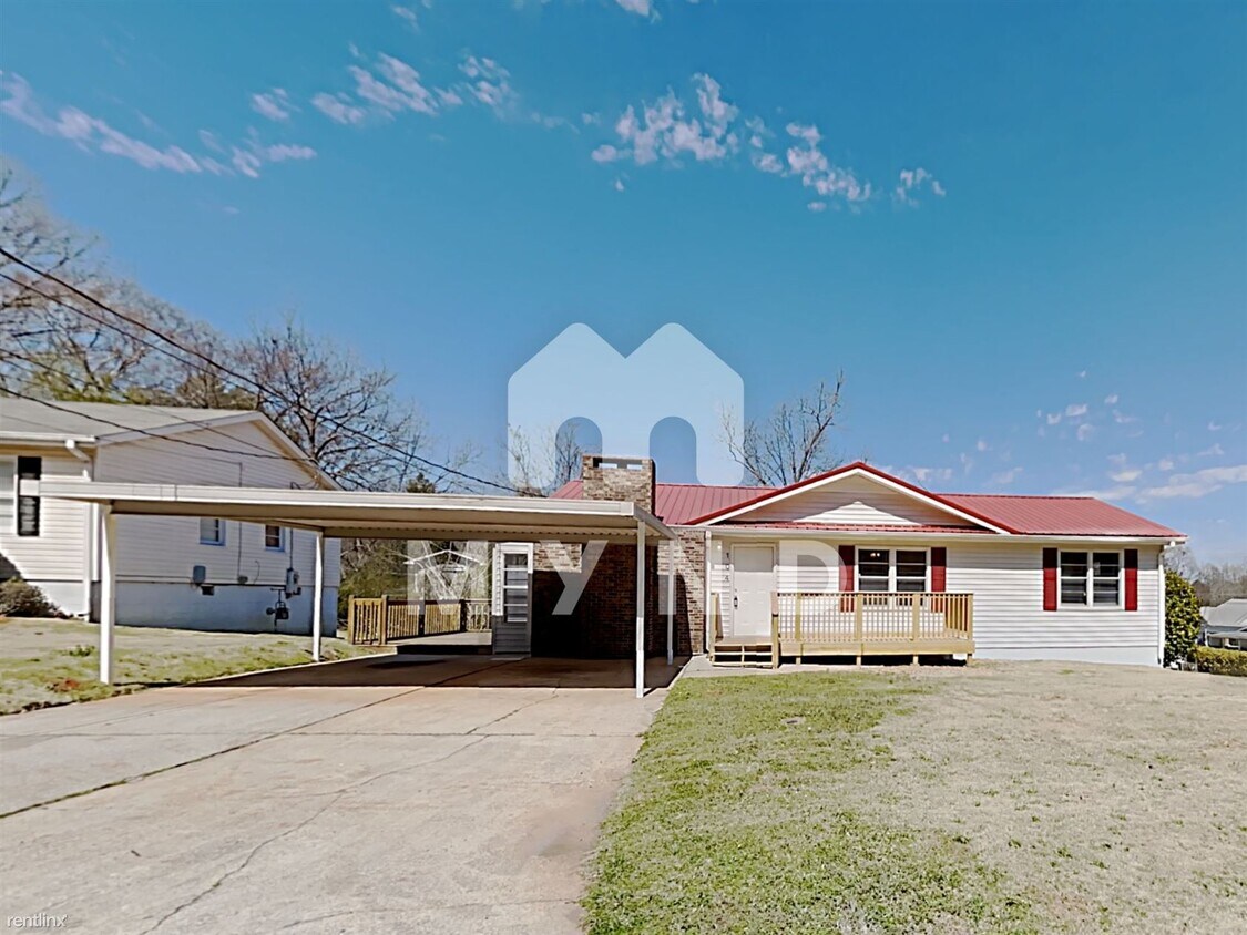 Primary Photo - 3 br, 1 bath House - 104 Lewis Dr