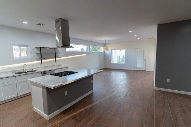 Foto del edificio - 1314 S Diamond Ave