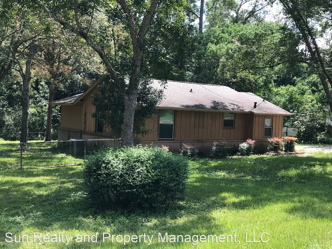 Foto principal - 3 br, 2 bath House - 23100 Lincoln Street