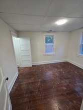 Building Photo - 34 Hessian Ave