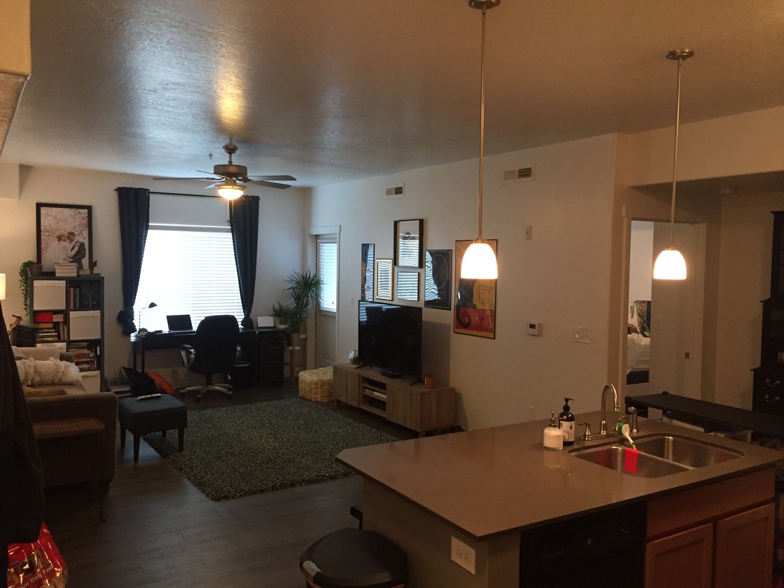 Foto principal - 63 Orem Blvd