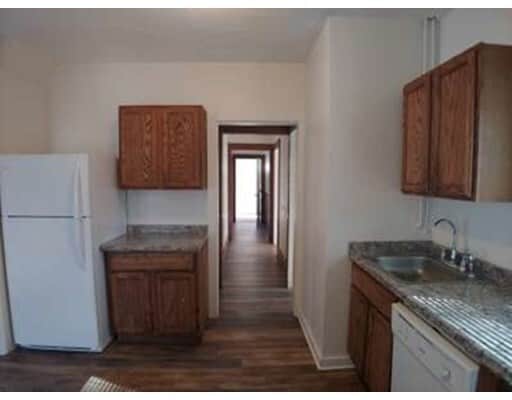 Building Photo - 81 Salem End Rd