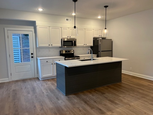 Photo - 238 Chenoweth Ln Apartment