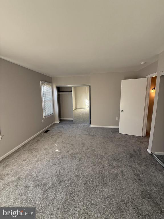 Foto del edificio - 14662 Forsythia Terrace