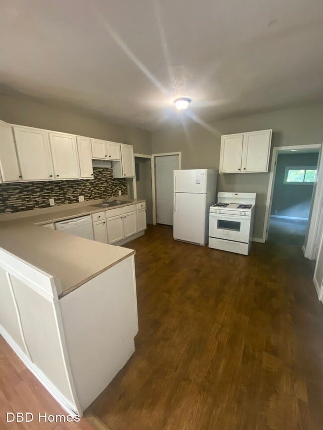 Building Photo - 4 br, 2 bath House - 1226 Swinney Ave