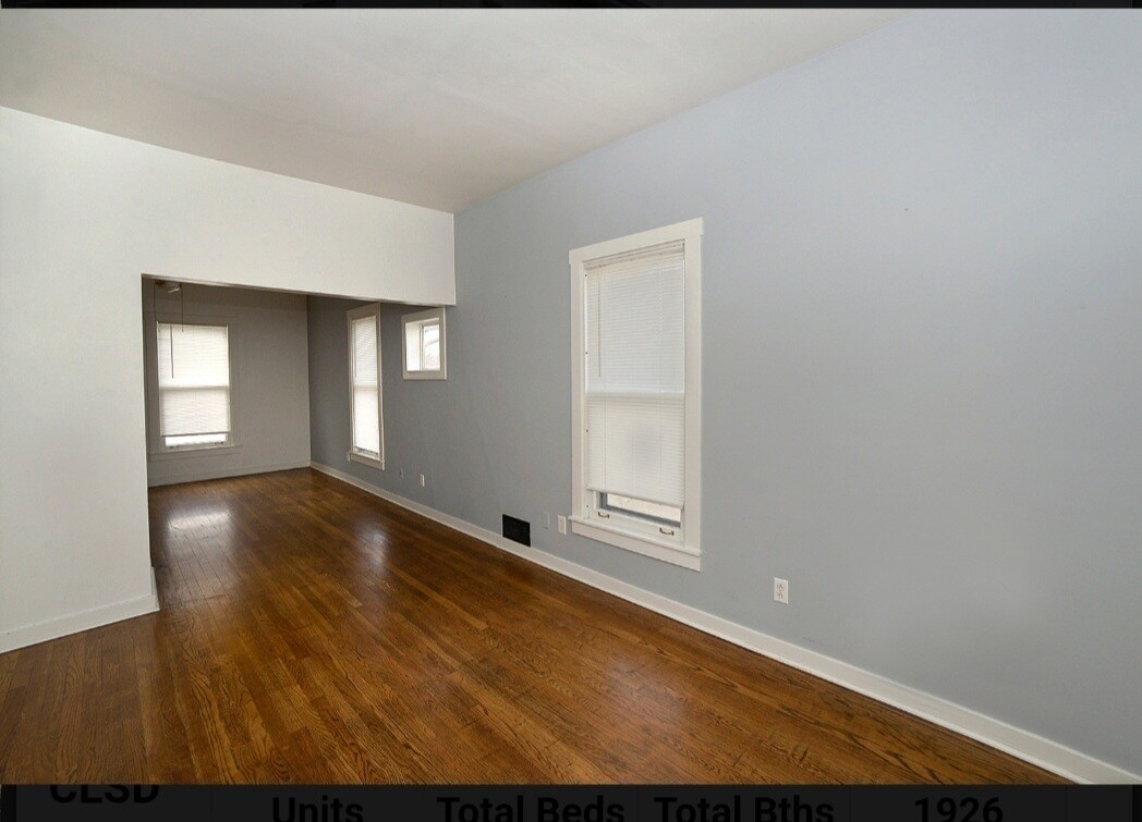 Primary Photo - 729 W Jackson St