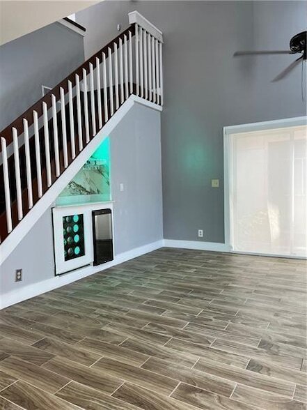 Building Photo - 3947 Coral Springs Dr