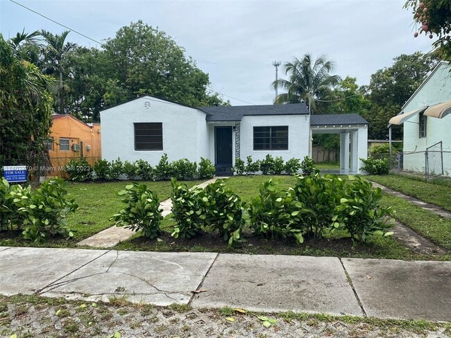Building Photo - 1420 NW 39th St
