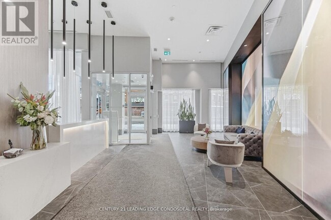 Building Photo - 219 Dundas St E