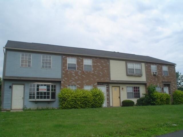 Foto principal - 7409-7415 Golden Springs Dr