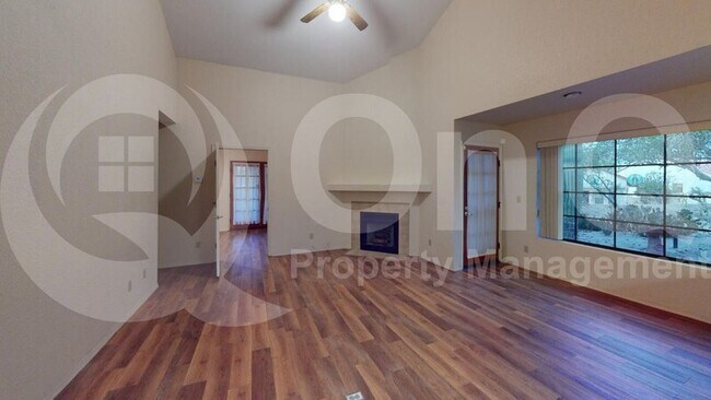 Building Photo - 107 E Horizon Cir