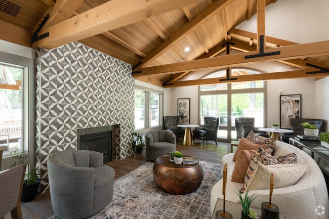 Communal Lounge - Preserve at Forbes Creek