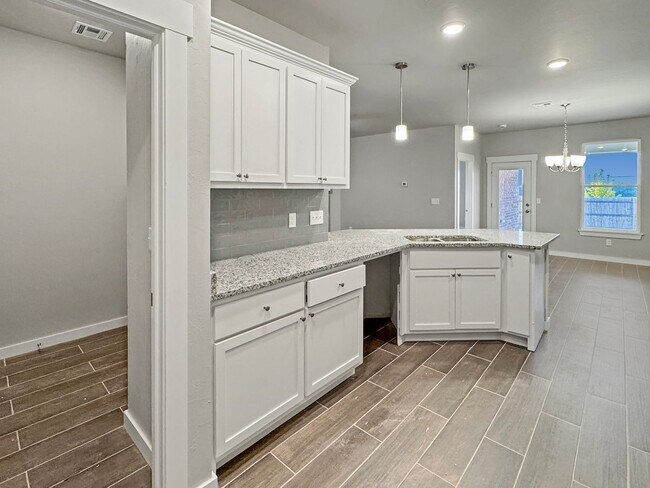 Foto del edificio - Beautiful 3-Bedroom Home in Council Ridge ...