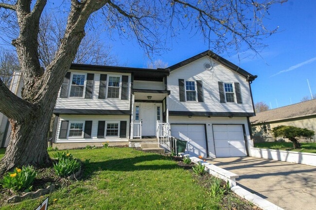 Building Photo - 1080 Arapaho Ave