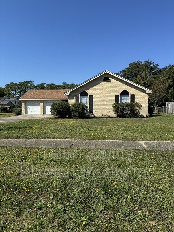 Foto del edificio - 5941 Leesway Blvd