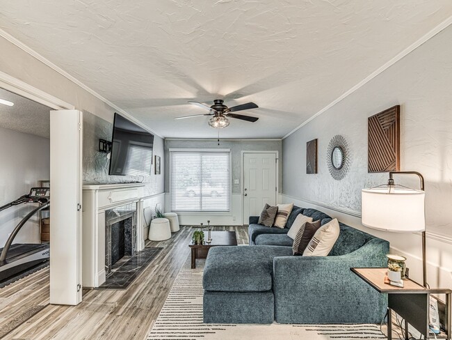 Foto del edificio - Super Sweet Home - All Appliances Included! 5 Minutes from Lake Hefner