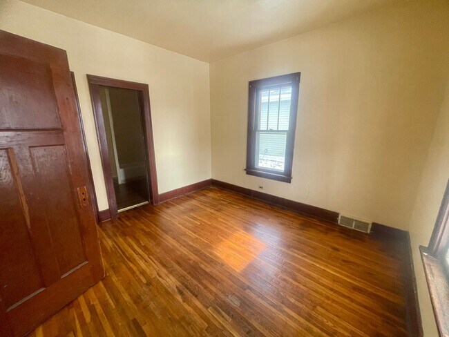 Foto del edificio - 2 bed 1 bath House for rent!