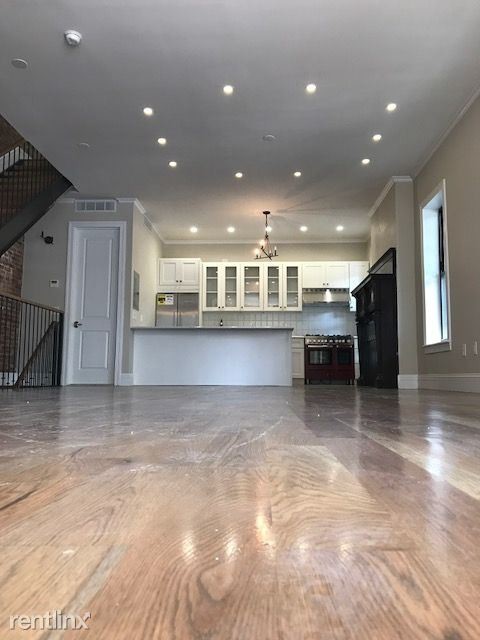 Primary Photo - 375 Lexington Ave