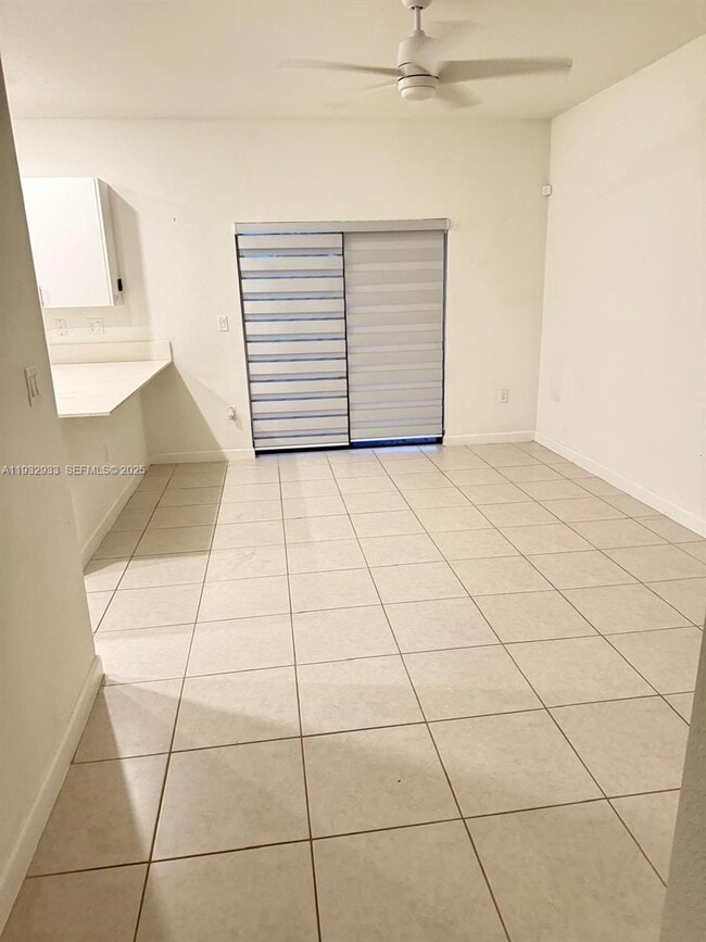 Foto del edificio - Southwest 232nd Street, Goulds, FL 33170 - 3 BR 2.5 BA townhouse