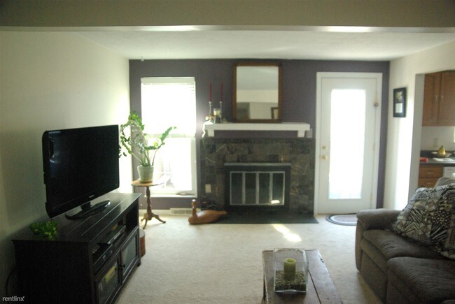Building Photo - 1010 Sewickley Heights Dr