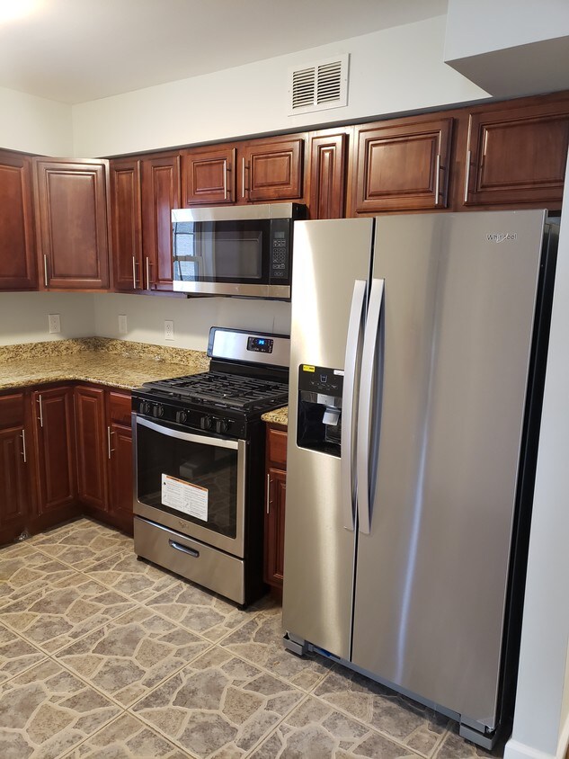 Foto principal - 153 Woodlawn Ave