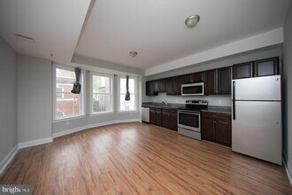 Building Photo - 1222 N 7th St