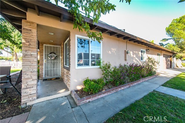 Primary Photo - 7237 Sterling Ave