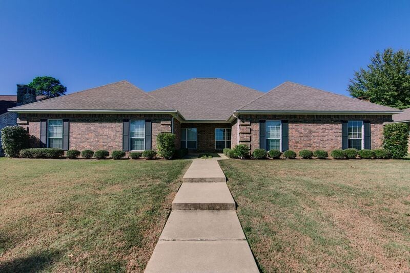 17 Fernwood Dr Unit 17N, Texarkana, TX 75503 Condo for Rent in