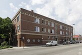 Foto principal - 1941 W Augusta Blvd