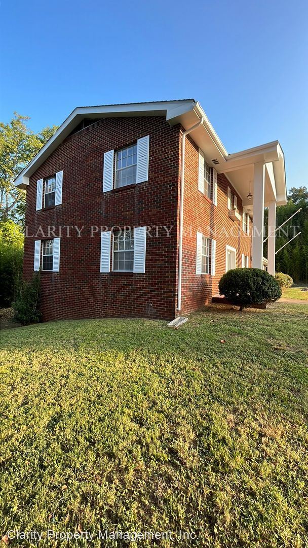Building Photo - 4 br, 3 bath House - 1125 Ridgetop Drive