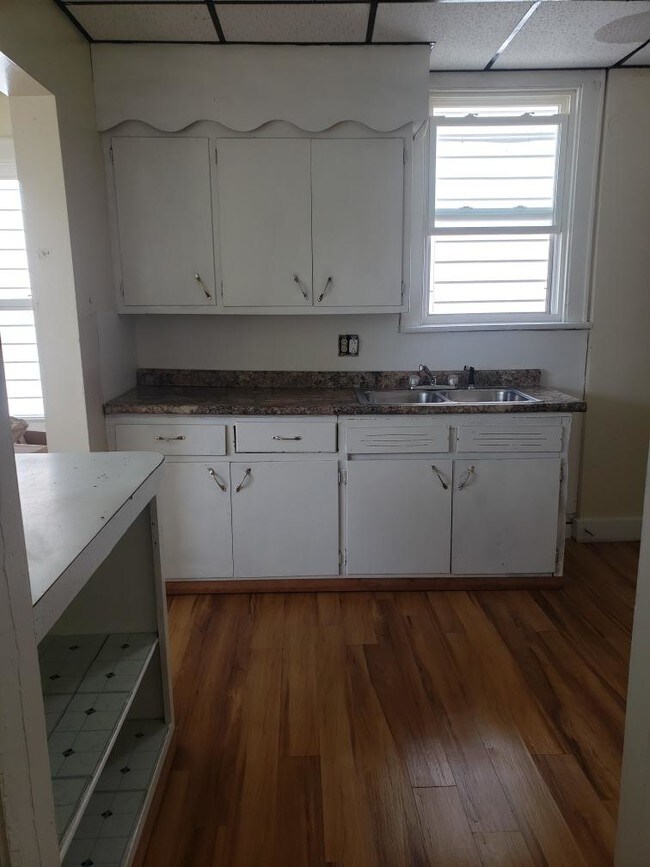 Building Photo - 3507 Upton -