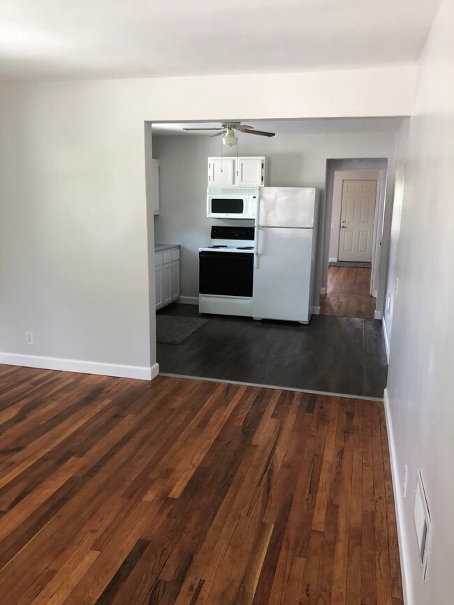 Building Photo - 1111 Logan St