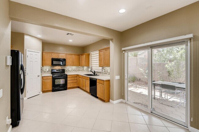 Foto del edificio - Stylish 3-Bedroom 2-story Home in Henderson!