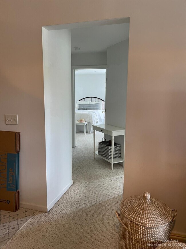 Foto del edificio - 1085 Joyce Ln