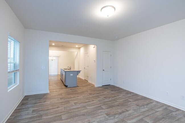Foto del edificio - BEAUTIFUL 2 Bedroom Townhome