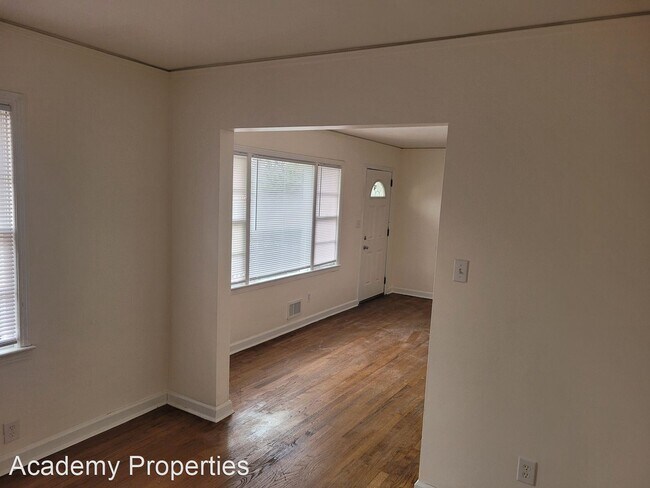 Foto del edificio - 3 br, 1 bath House - 2640 Rockcliff Rd.