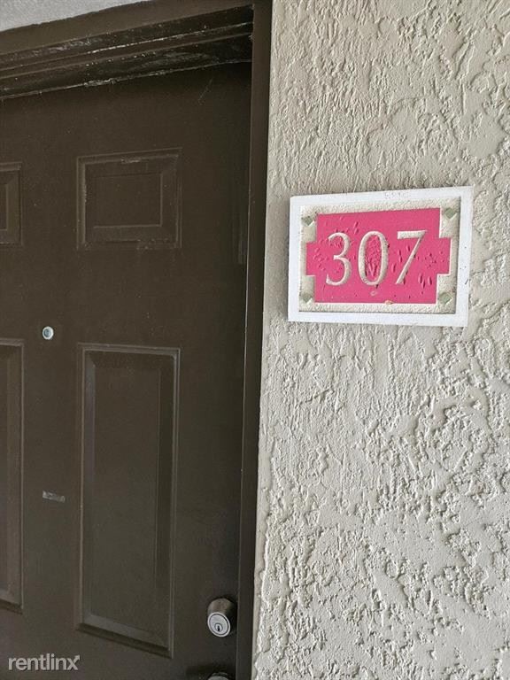 Foto del edificio - 5001 Wiles Rd