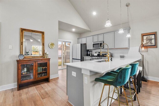 Foto del edificio - 211 Pinnacle Ln