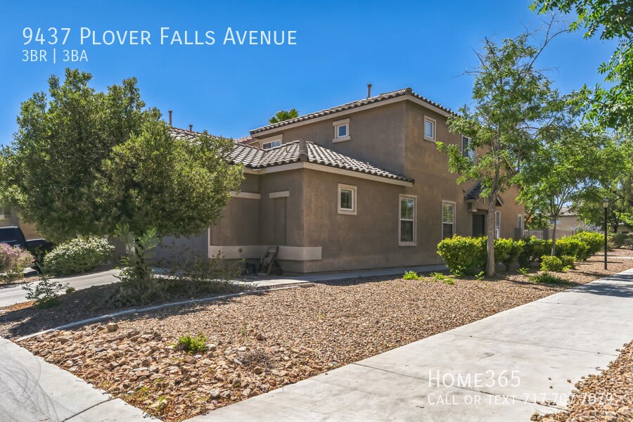 Primary Photo - Magnifique 3 bed 3 bath With 2 stories Home!