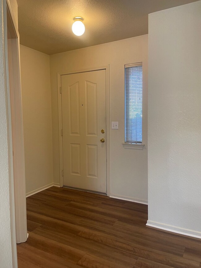 Building Photo - 1390 Serrano Pl