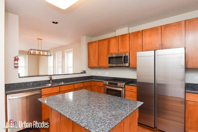 Photo - 1000 N Crosby St (Chicago, IL) Townhome